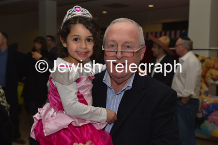 Purim -- South Manchester Shul (8)