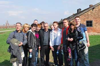 Avram Grant with members 2
